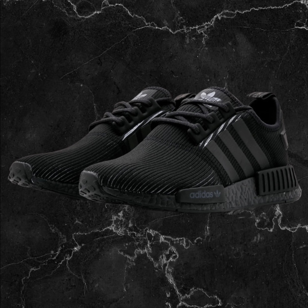 Adidas NMD_R1 Triple Black Boost